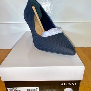 Alfani Jeulesf in Navy Texture